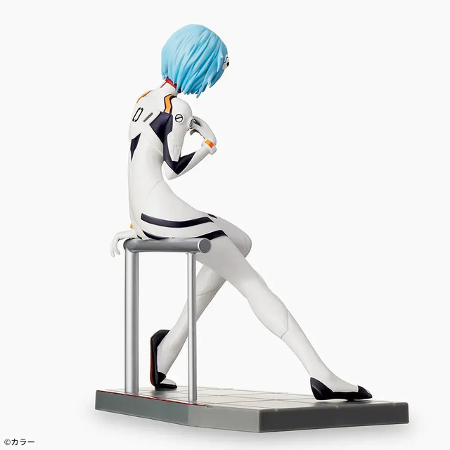 Another angle of the 'Ayanami Rei' Limited Premium Figure.