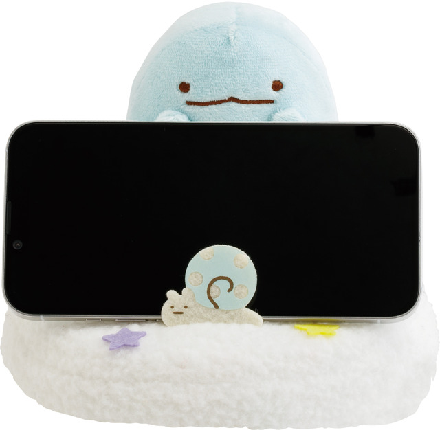 Tokage 'Smartphone Stand Nuigurumi' Usage Example