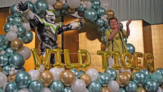 Photo Session with Wild Tiger