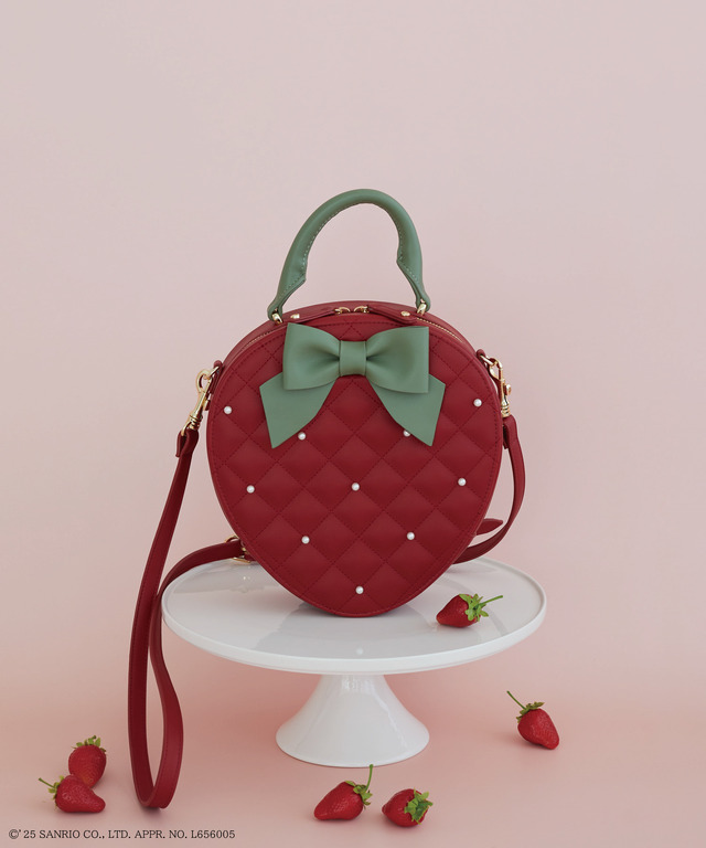 Maison de FLEUR × Ichigo Shinbun 'Strawberry Shoulder Bag'