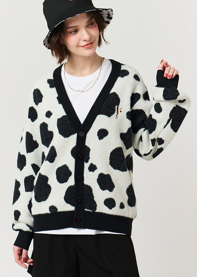 Disney Villains x Graniph 'Cruella | Washable Jacquard Cardigan' worn image (C)Disney