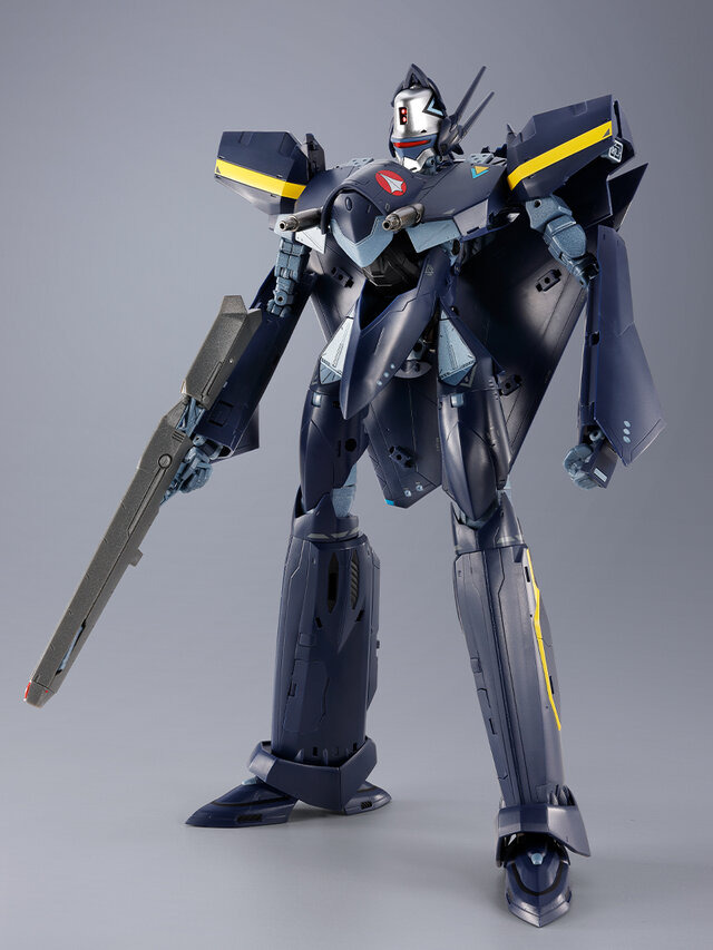 DX Chogokin VF-17S Nightmare Stealth Valkyrie (Gamurin Kizaki's Unit) product image.