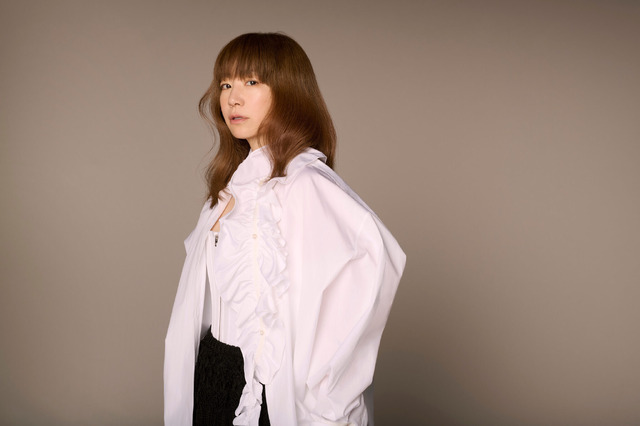 YUKI, theme song artist for 'Kono Hon wo Nusumu Mono wa'