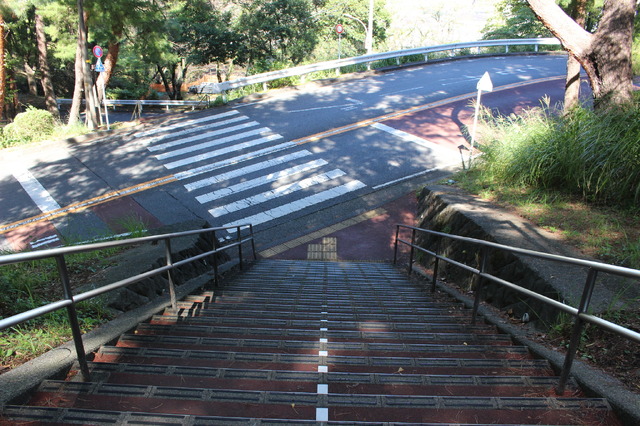 "Mimi wo Sumaseba" Sacred Site, Seiseki Sakuragaoka