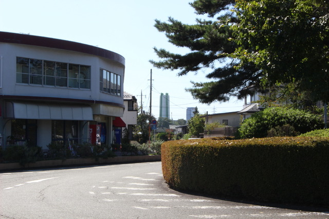 "Mimi wo Sumaseba" Sacred Site, Seiseki Sakuragaoka