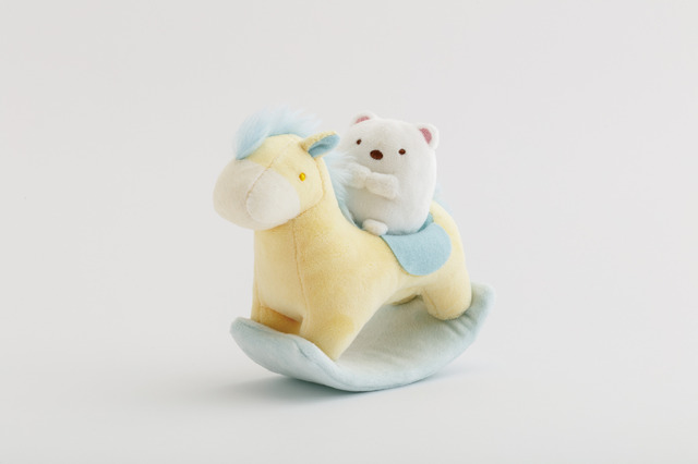 You can place your favorite Tenori Nuigurumi on the wooden horse! (Shirokuma not included)