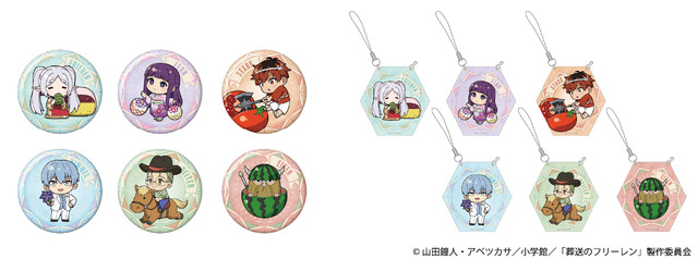 (Left) Can Badges (Random, 6 types total) 880 yen each (Right) Mini Garland (6 types) 1,500 yen each