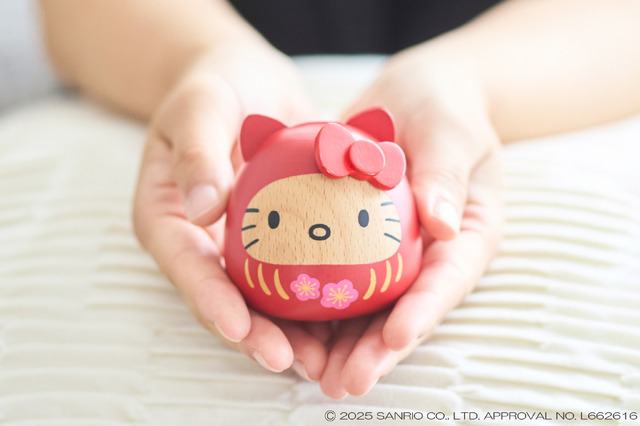 Hello Kitty Wooden Daruma