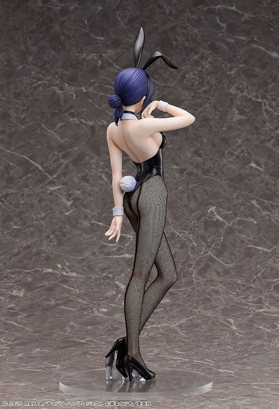 Side view highlighting the mesh tights
