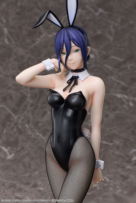 Front view of Reze Bunny figure