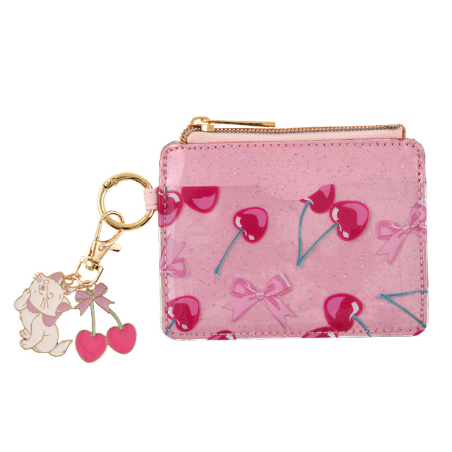 Pass case 2,600 yen each