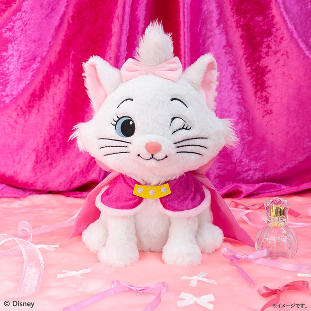 A Prize Marie BIG Plushie (1 type in total)