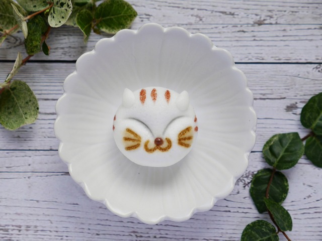 Awaya Sōbei / Neko Manjū