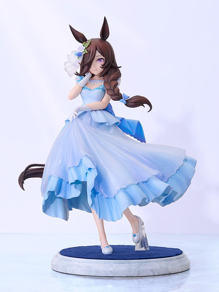 Rice Shower figure from the back