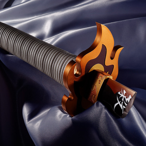 “Kimetsu no Yaiba” Rengoku Kyoujurou “Mother, Did I Do Well?” – Broken Nichirin Sword from Fierce Battle Becomes a Role-Play Toy! Includes Voice Lines