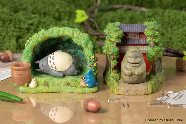 Tonari no Totoro and Sen to Chihiro no Kamikakushi Diorama Paperweights Announced